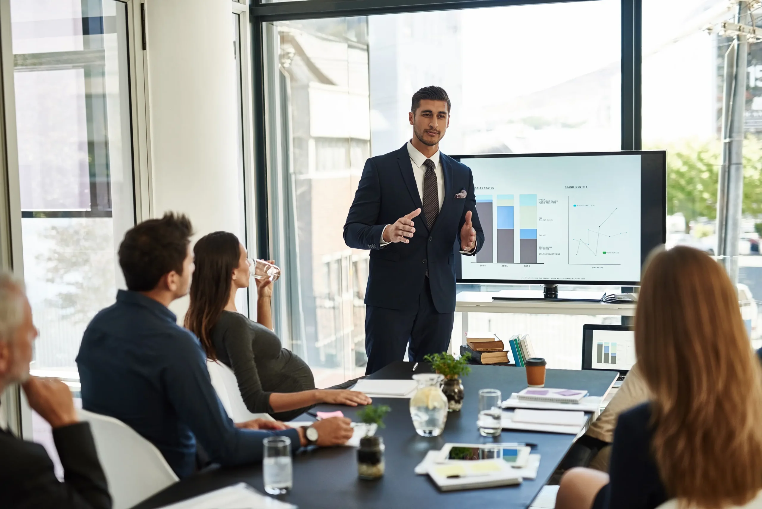 Consultant Wiufamcta Jivbcqu