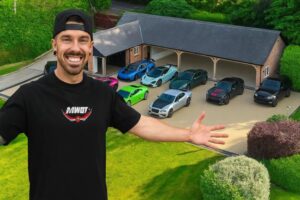 Mat Armstrong Net Worth